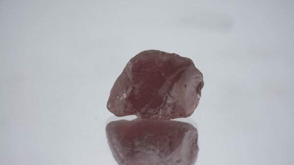 7.56CT Malaya Garnet Rough