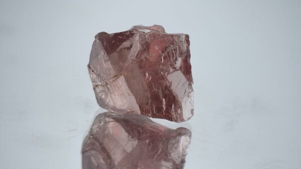 6.64CT Color Change Garnet Rough